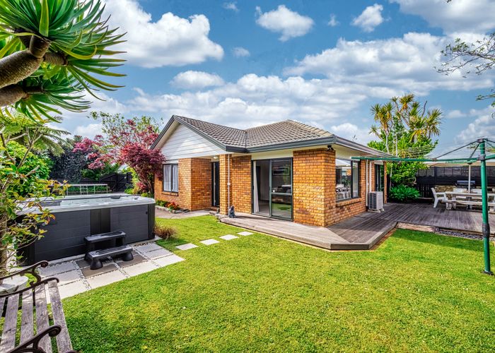  at 37 Davington Way, Burswood, Auckland