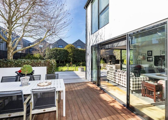  at 28 Devonport Lane, Merivale, Christchurch City, Canterbury