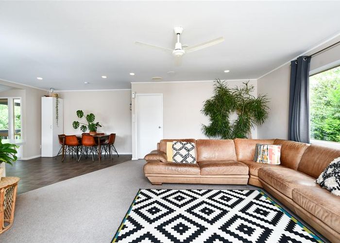  at 27 Bethells Road, Waitakere, Auckland