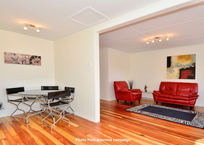  at 2/729 Beach Road, Browns Bay, North Shore City, Auckland