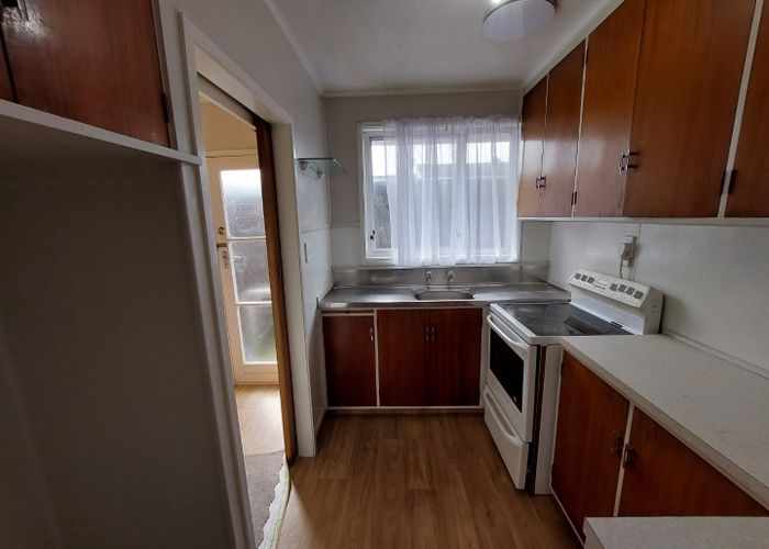  at 2/26 Tawhiri Road, One Tree Hill, Auckland City, Auckland