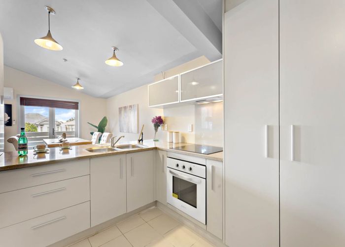  at 2D/60 Galway Street, Onehunga, Auckland