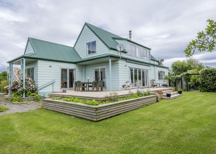  at 21 Atkinson Avenue, Otaki Beach, Otaki