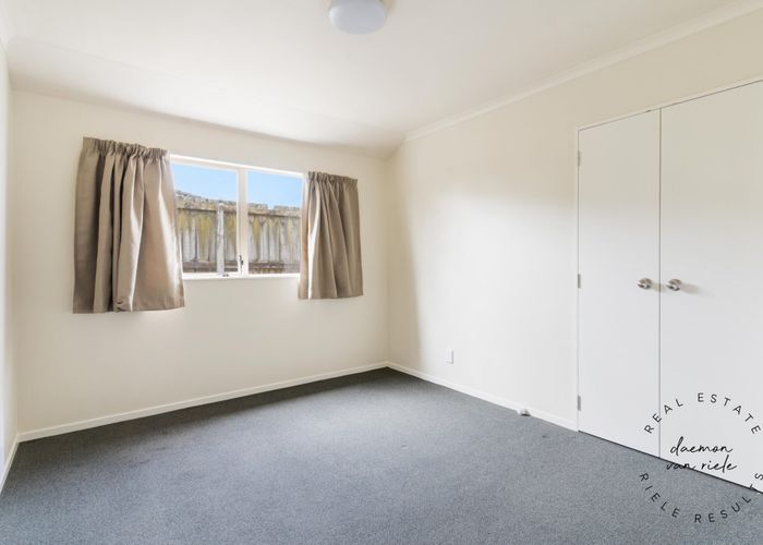  at 7 Mark Edgar Place, Clendon Park, Auckland