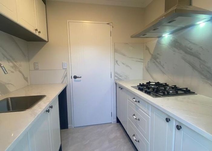  at 41A Donegal Park Drive, Flat Bush, Auckland