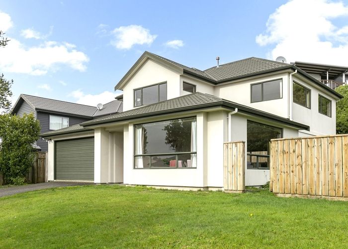  at 9 Aspiring Terrace, Aotea, Porirua
