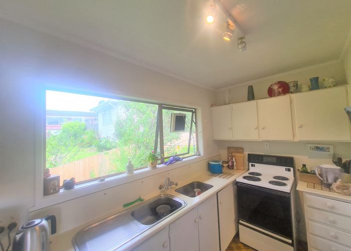  at 1B Bishopgate Street, Birkdale, North Shore City, Auckland