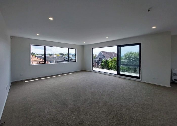  at 1/122a Bucklands Beach Road, Bucklands Beach, Manukau City, Auckland
