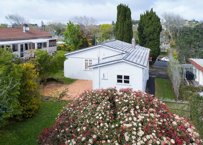  at 30 Watling Street, Epsom, Auckland