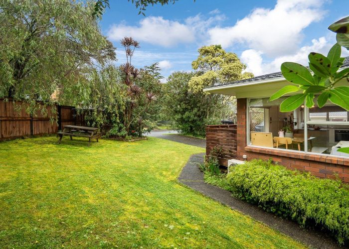  at 2/110 Monarch Avenue, Hillcrest, North Shore City, Auckland