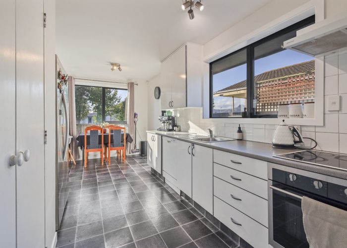  at 6 Jura Place, Woolston, Christchurch City, Canterbury