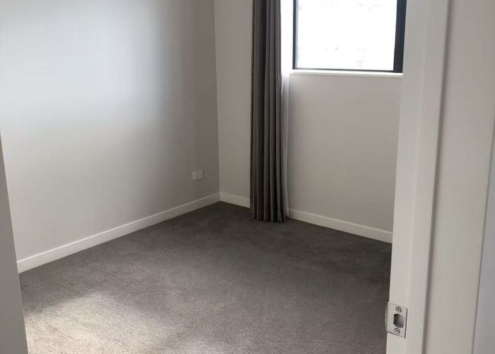  at 16 Hapukupuku Avenue, Beachlands, Manukau City, Auckland