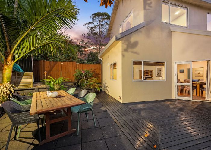  at 3 Twin Court, Albany, Auckland