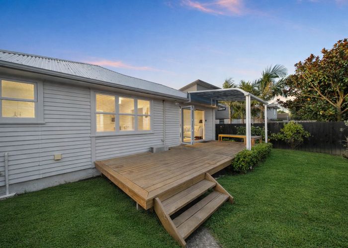  at 42C Vine Street, Mangere East, Manukau City, Auckland