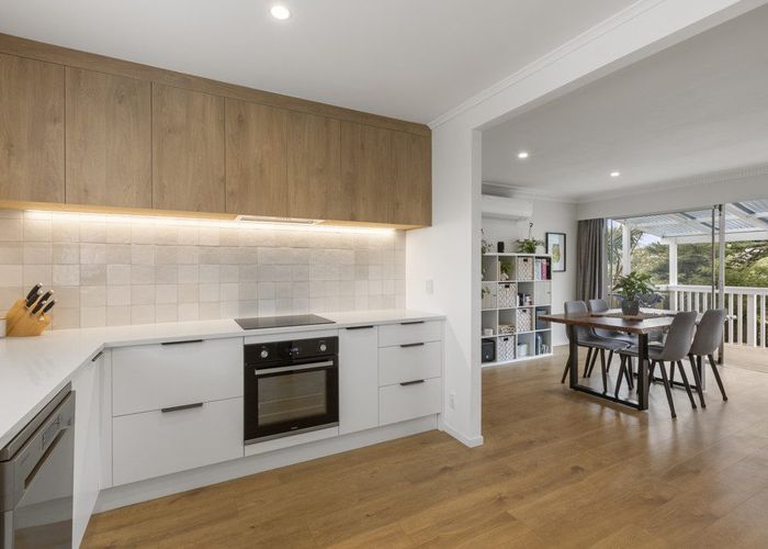 at 17 Lincoln Park Avenue, Massey, Auckland