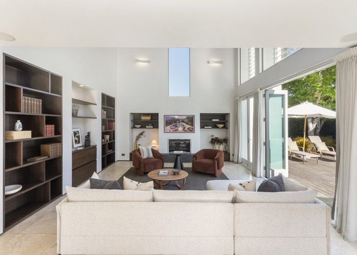  at 100A Glandovey Road, Fendalton, Christchurch City, Canterbury