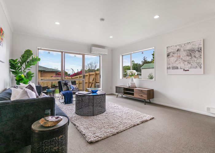  at 9 Neesons Way, Glendene, Auckland