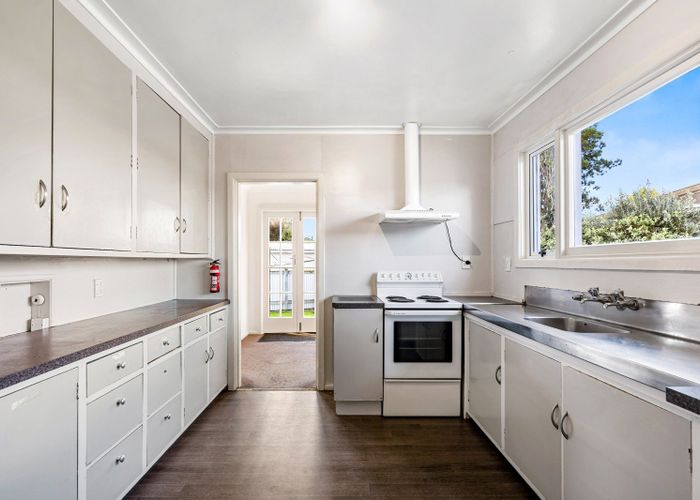  at 1011 Duke Street, Mahora, Hastings, Hawke's Bay