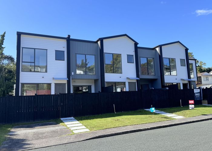  at 2C Garner Place, Glenfield, North Shore City, Auckland