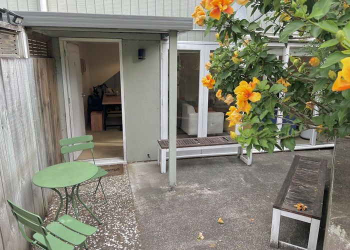 at 1/47 Watling Street, Mount Eden, Auckland