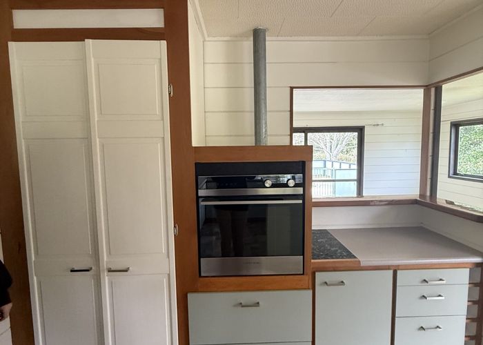  at 2 Garfield Road, Helensville, Rodney, Auckland