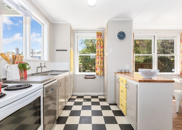  at 105 Te Pene Avenue, Titahi Bay, Porirua