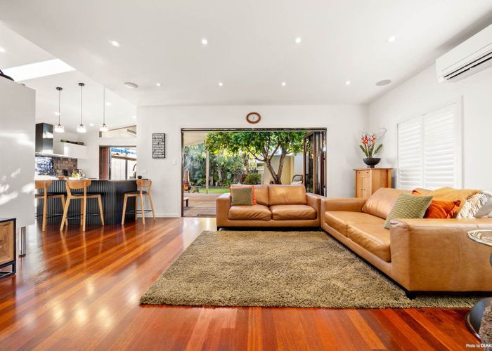 at 4  Bangor Street, Point Chevalier, Auckland City, Auckland