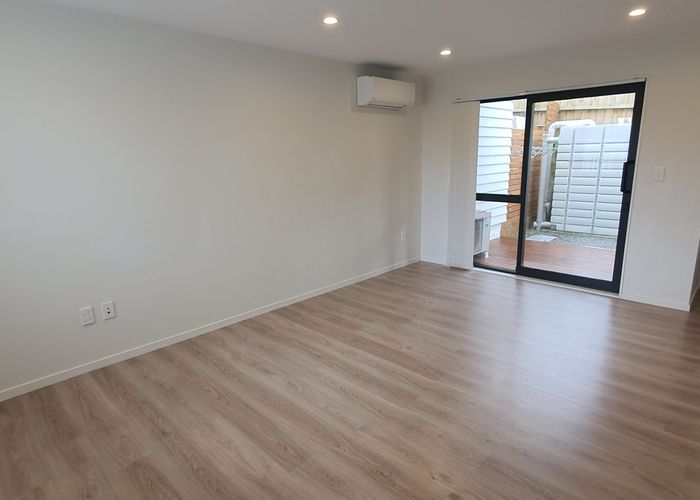  at 8/18 Kinross Street, Blockhouse Bay, Auckland City, Auckland