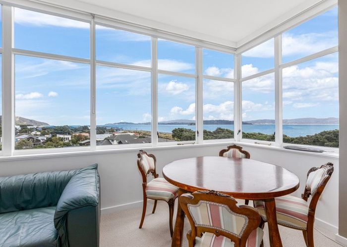  at 4B 33 Rimu Street, Eastbourne, Lower Hutt, Wellington