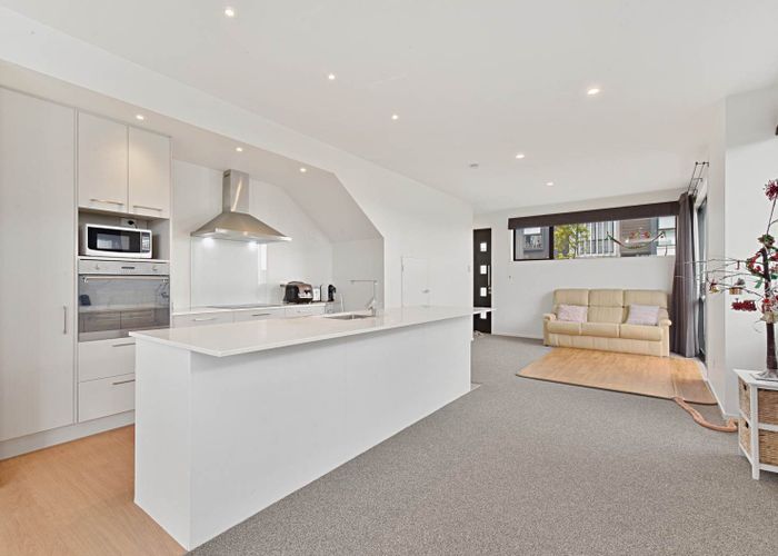  at 33 Carder Court, Hobsonville, Waitakere City, Auckland