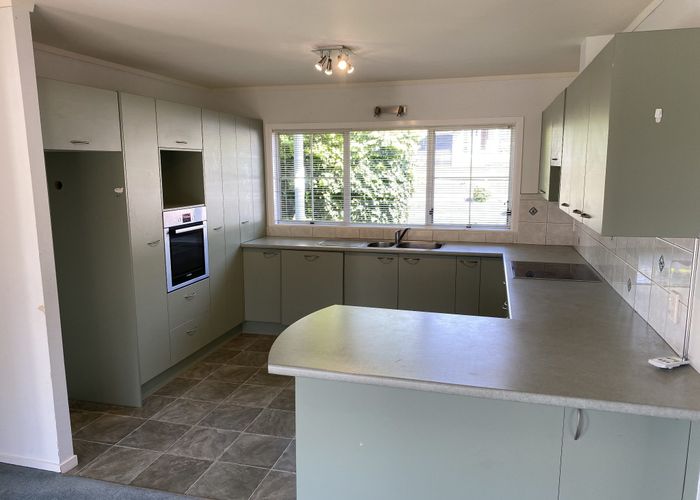  at 98 Chelsea View Drive, Chatswood, North Shore City, Auckland