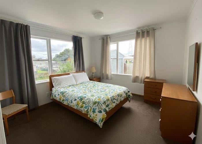  at 92 Clayton Avenue, Otara, Manukau City, Auckland