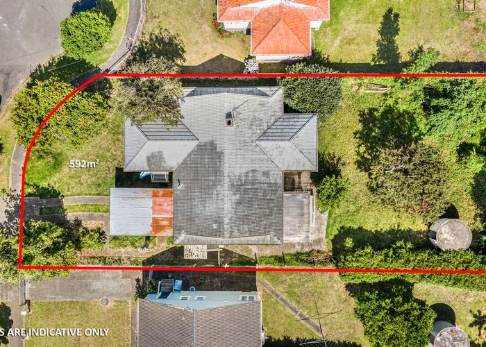  at 4 Santos Place, Onehunga, Auckland