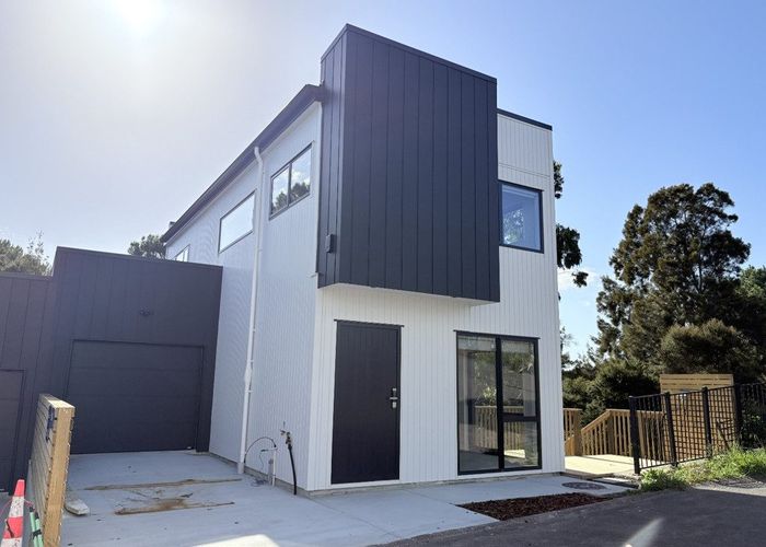  at 14  Aoraki Crescent, Albany, North Shore City, Auckland