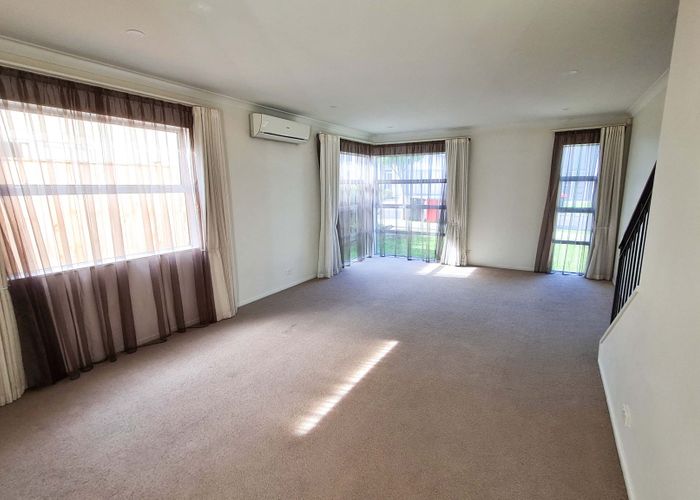  at 5 McCathie Drive, Flat Bush, Manukau City, Auckland