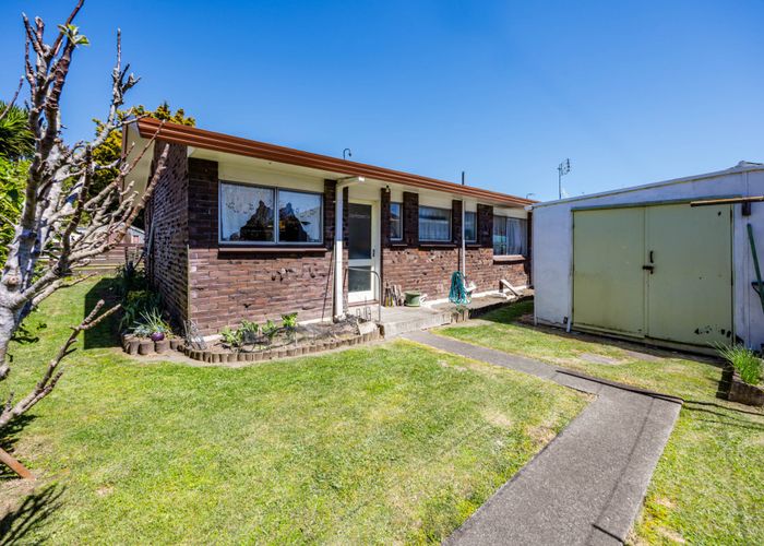  at 2/29 Trentham Road, Papakura, Papakura, Auckland
