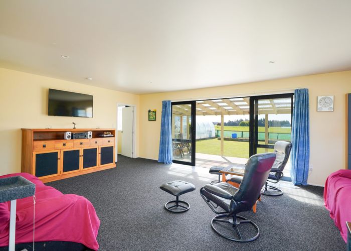  at 136 Avon Road, Clifton, Invercargill