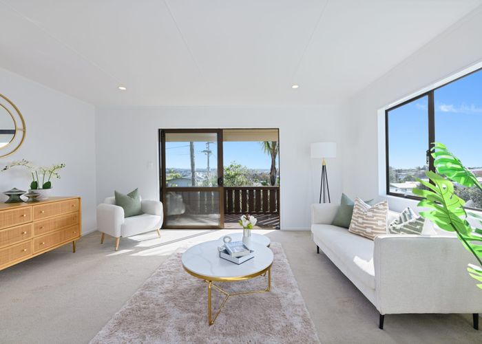  at 2/33 Lavelle Road, Henderson, Auckland