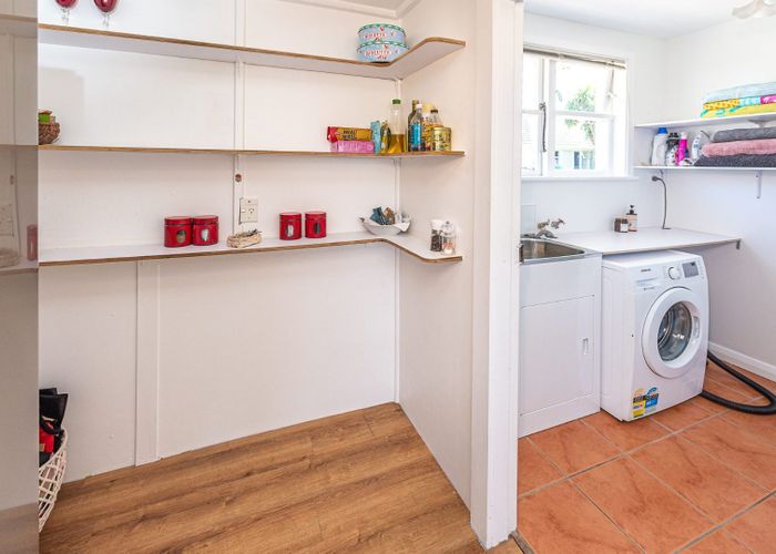  at 10 Hadfield Crescent, College Estate, Whanganui, Manawatu / Whanganui