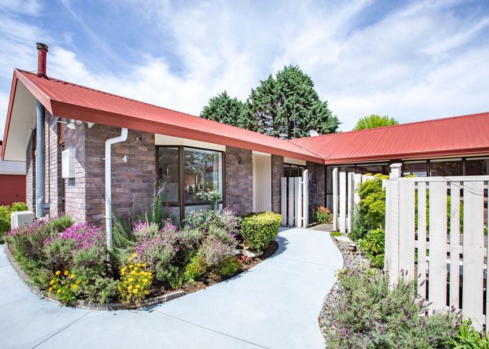  at 4 Sharpley Place, Chartwell, Hamilton, Waikato