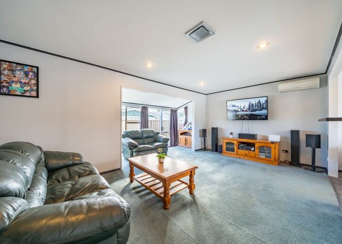  at 27 Mountbatten Grove, Clouston Park, Upper Hutt