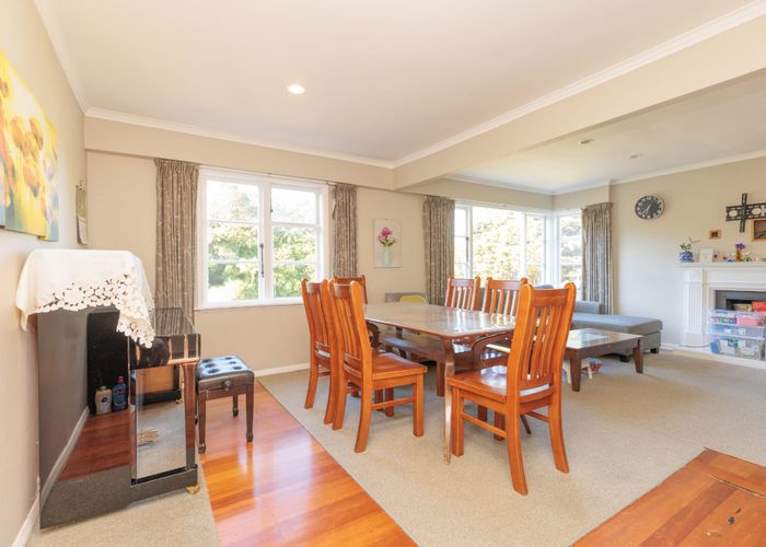  at 92 Newlands Road, Newlands, Wellington