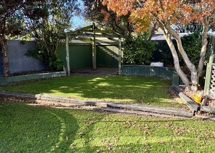  at 8 Barrowclough Street, Hoon Hay, Christchurch City, Canterbury
