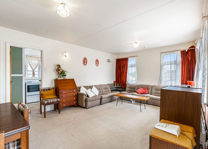  at 115 Sunnyside Road, Sunnyvale, Auckland