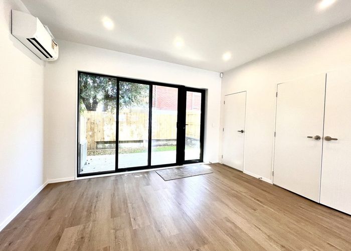  at 6/143 Carlisle Road, Northcross, Auckland