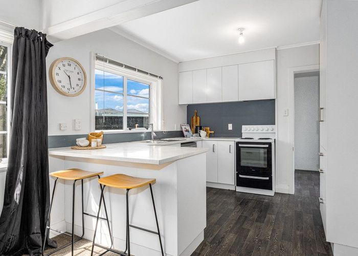  at 48 Stokes Valley Road, Stokes Valley, Lower Hutt, Wellington