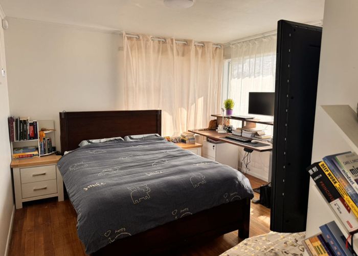  at 903 East Coast Road, Northcross, North Shore City, Auckland