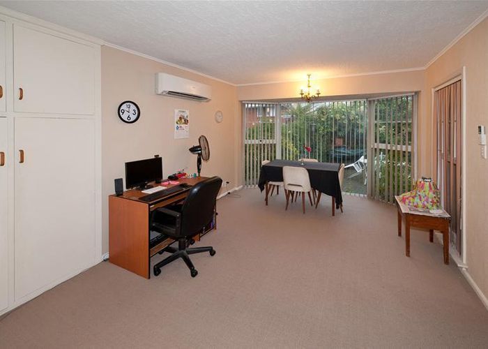  at 49 Grahams Road, Ilam, Christchurch