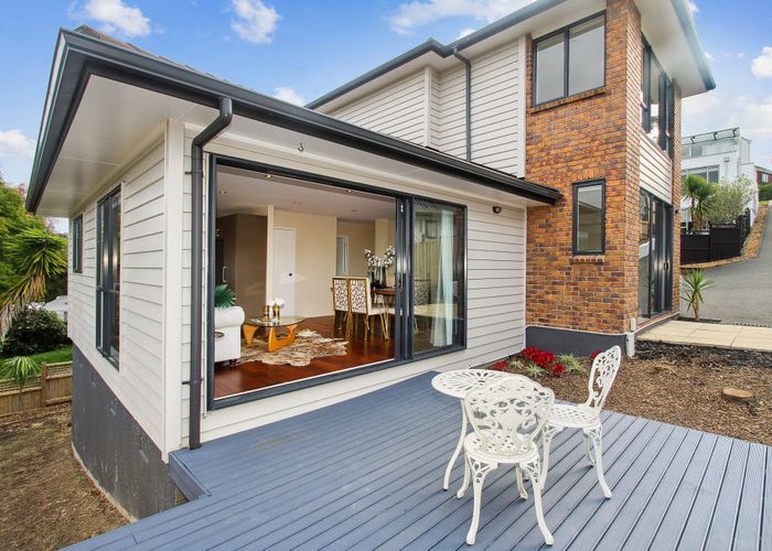  at 4 Korotaha Terrace, Rothesay Bay, Auckland