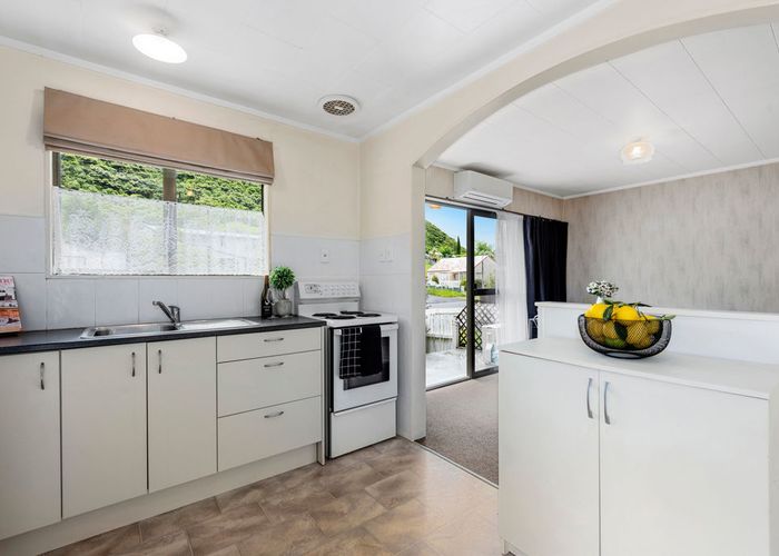  at 1/44 Hartford Crescent, Totara Park, Upper Hutt